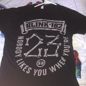 Blink 182 tee